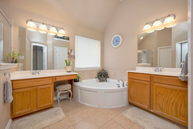 10209 Oldfield Court, Fort Worth, TX 76244