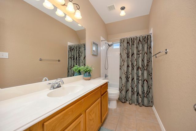 10209 Oldfield Court, Fort Worth, TX 76244