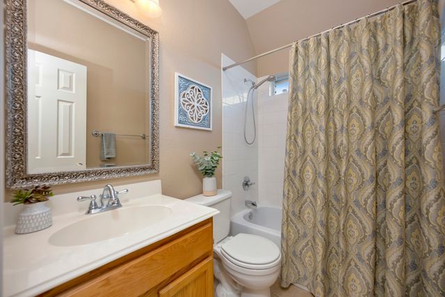 10209 Oldfield Court, Fort Worth, TX 76244