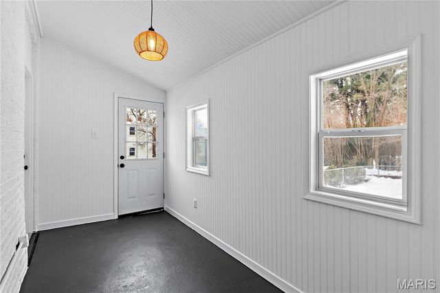 7206 Richmond Place, St Louis, MO 63143