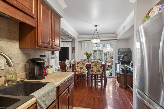 1591 Monterry PL, Newport News, VA 23608