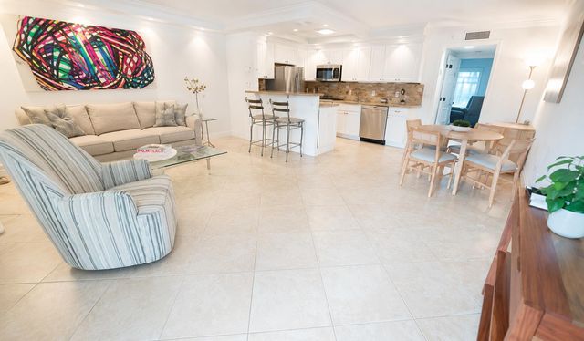 1072 Yarmouth Drive, Boca Raton, FL 33434