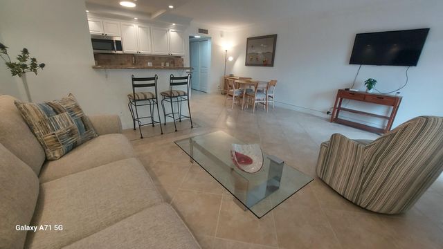 1072 Yarmouth Drive, Boca Raton, FL 33434