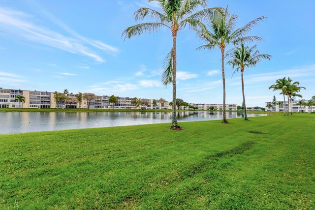 1072 Yarmouth Drive, Boca Raton, FL 33434
