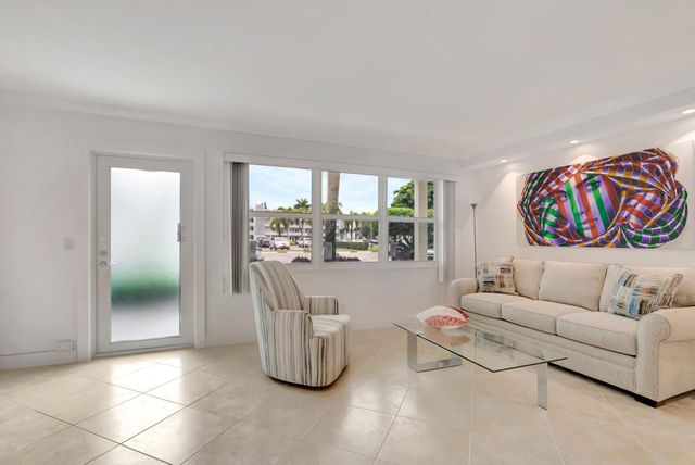 1072 Yarmouth Drive, Boca Raton, FL 33434