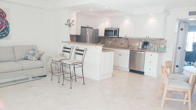 1072 Yarmouth Drive, Boca Raton, FL 33434