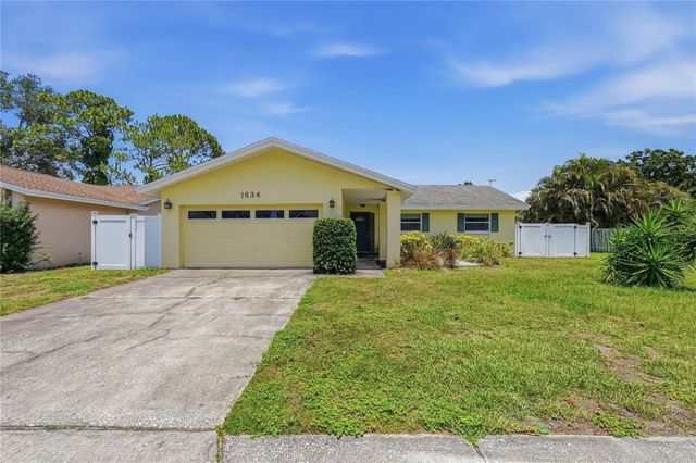 1634 DALE CIRCLE N, Dunedin, FL 34698