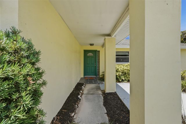 1634 DALE CIRCLE N, Dunedin, FL 34698