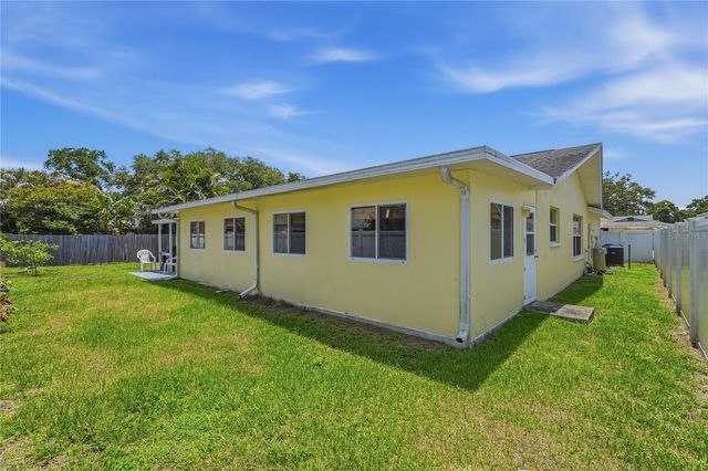 1634 DALE CIRCLE N, Dunedin, FL 34698