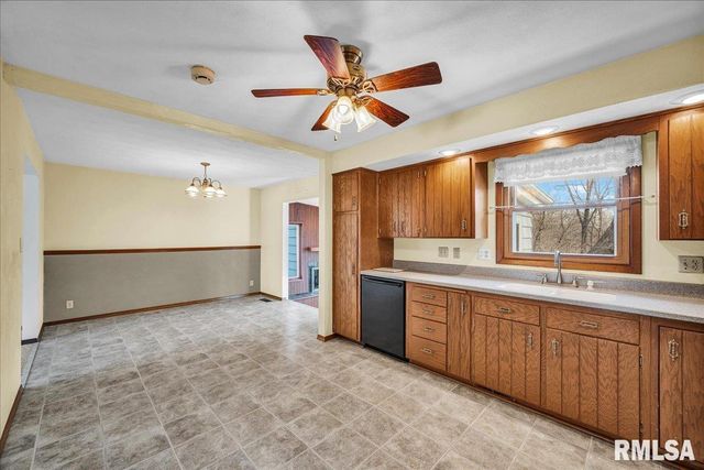 316 RAINBOW Drive, Creve Coeur, IL 61610