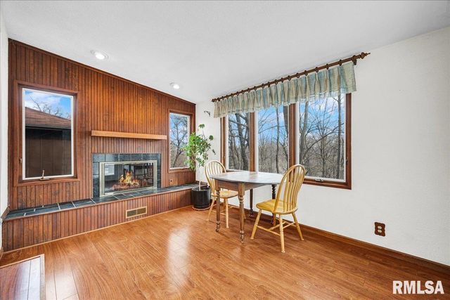 316 RAINBOW Drive, Creve Coeur, IL 61610