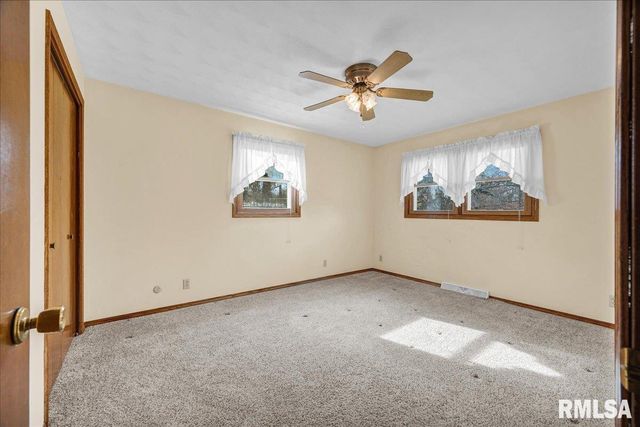 316 RAINBOW Drive, Creve Coeur, IL 61610