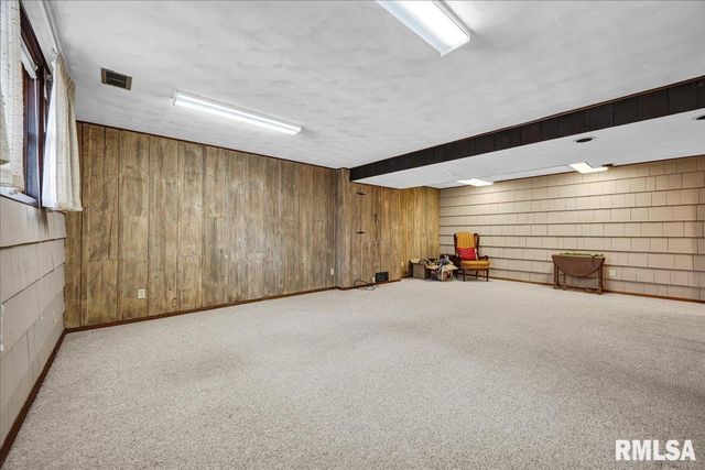 316 RAINBOW Drive, Creve Coeur, IL 61610