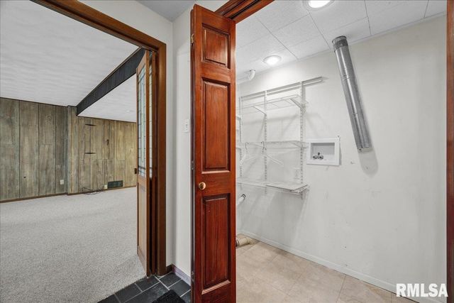 316 RAINBOW Drive, Creve Coeur, IL 61610