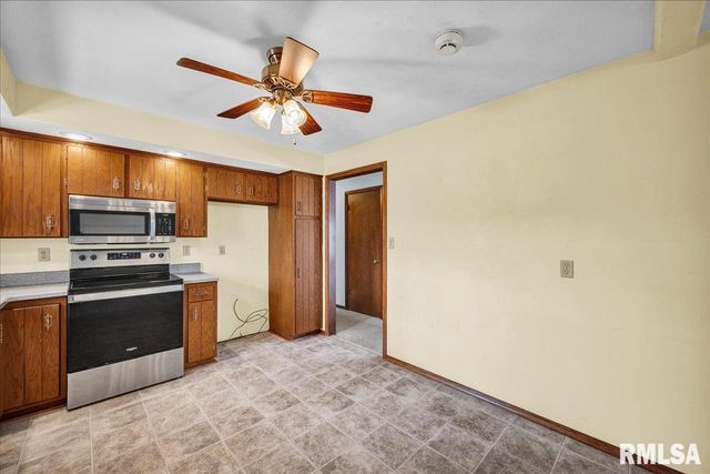 316 RAINBOW Drive, Creve Coeur, IL 61610