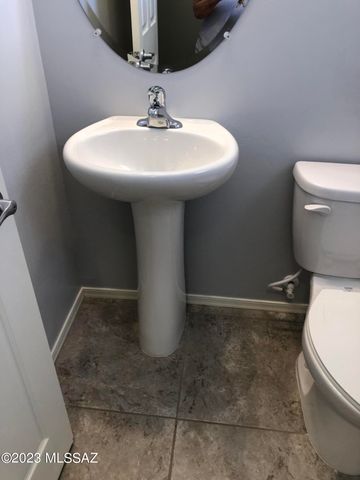 10335 S Keegan Avenue, Vail, AZ 85641