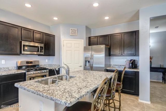 10335 S Keegan Avenue, Vail, AZ 85641