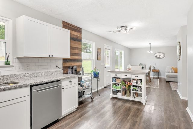 7226 Hidden Lake Dr, Fairview, TN 37062