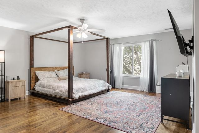 7226 Hidden Lake Dr, Fairview, TN 37062