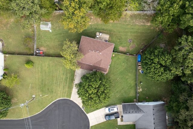 7226 Hidden Lake Dr, Fairview, TN 37062