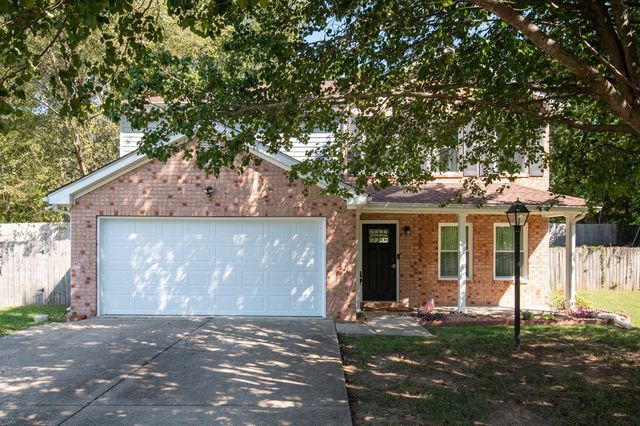 7226 Hidden Lake Dr, Fairview, TN 37062