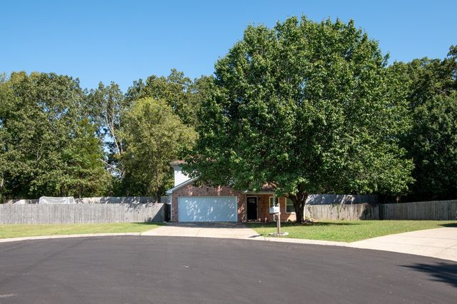 7226 Hidden Lake Dr, Fairview, TN 37062