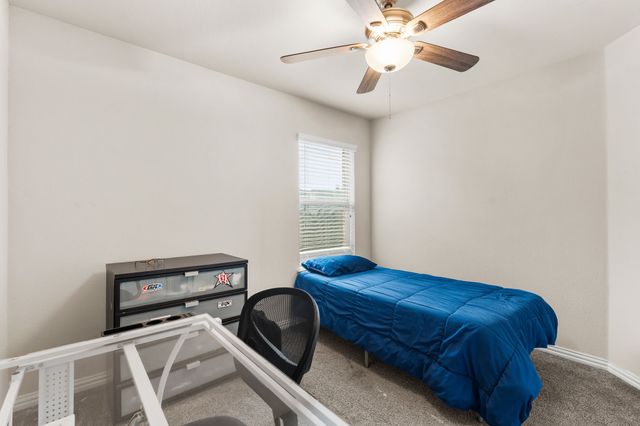 1341 Hearthstone Drive, Burleson, TX 76028