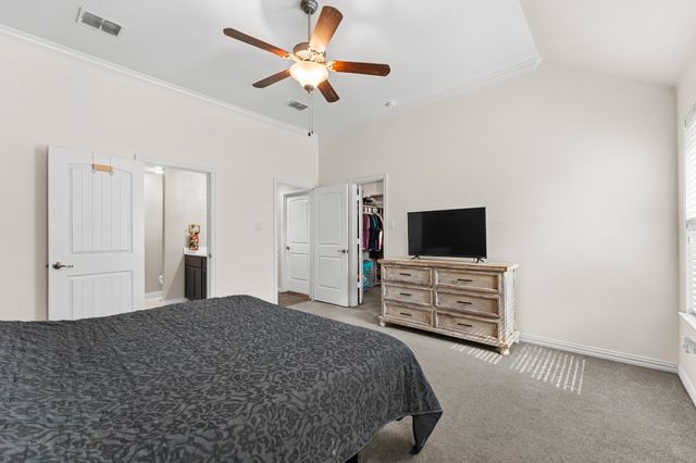 1341 Hearthstone Drive, Burleson, TX 76028