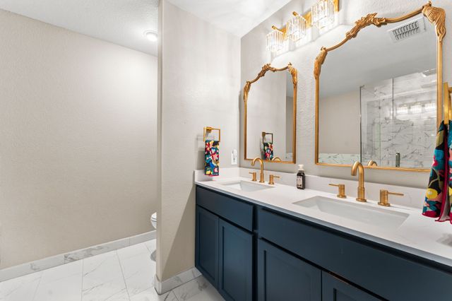 1341 Hearthstone Drive, Burleson, TX 76028