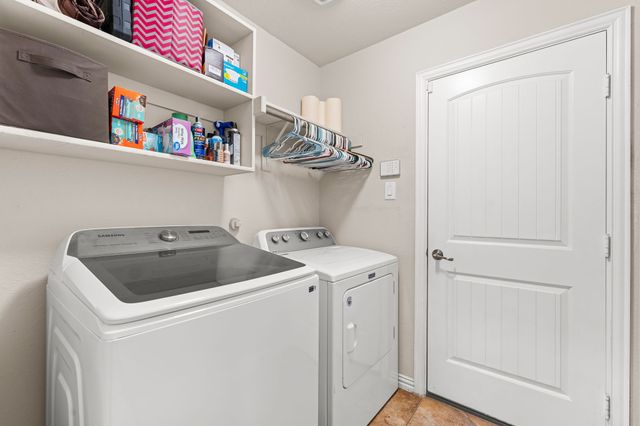 1341 Hearthstone Drive, Burleson, TX 76028