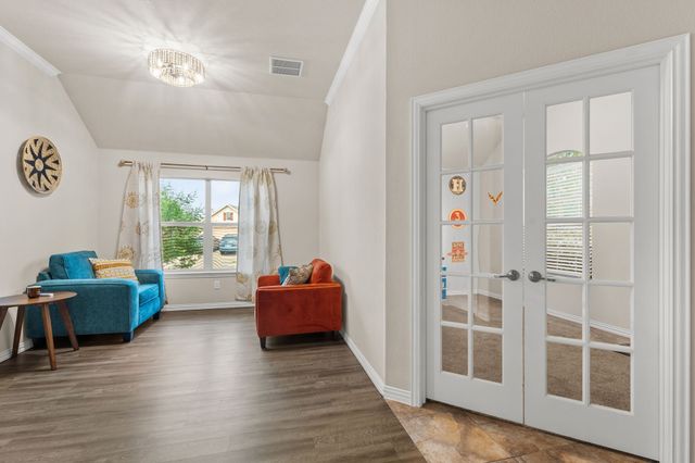 1341 Hearthstone Drive, Burleson, TX 76028