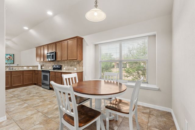 1341 Hearthstone Drive, Burleson, TX 76028