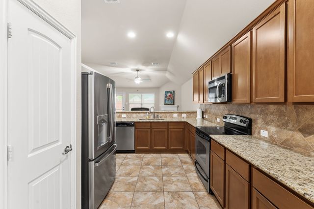 1341 Hearthstone Drive, Burleson, TX 76028