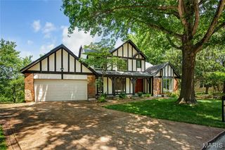 1933 Gastorf Pointe Court, Wildwood, MO 63011