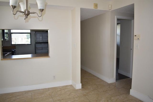 8415 Forest Hills Drive 305, Coral Springs, FL 33065