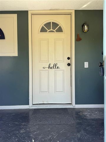 704 E Hayward Avenue, Independence, MO 64050