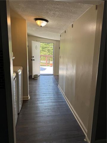 704 E Hayward Avenue, Independence, MO 64050