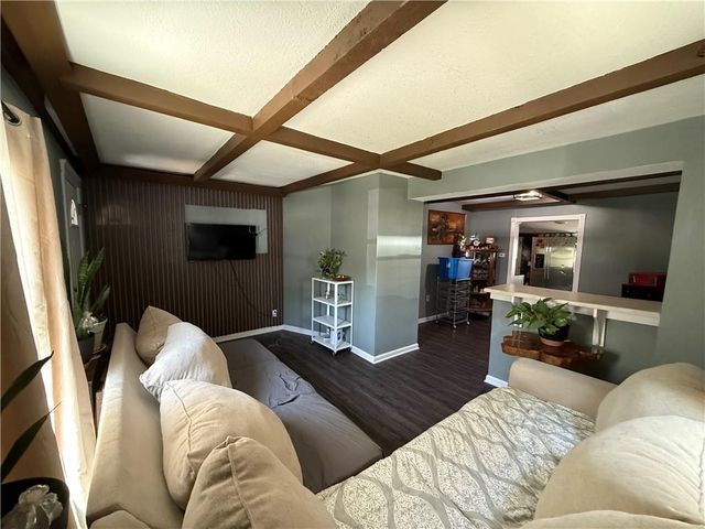 704 E Hayward Avenue, Independence, MO 64050