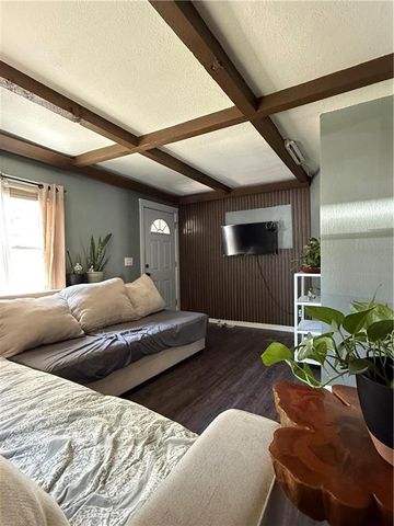 704 E Hayward Avenue, Independence, MO 64050