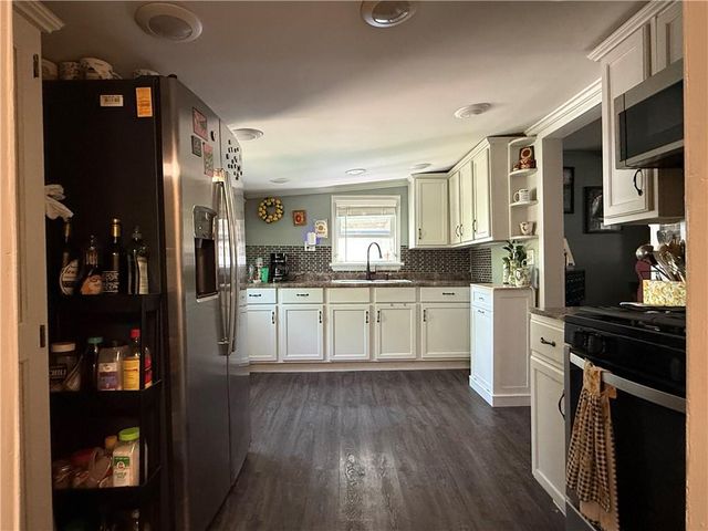 704 E Hayward Avenue, Independence, MO 64050