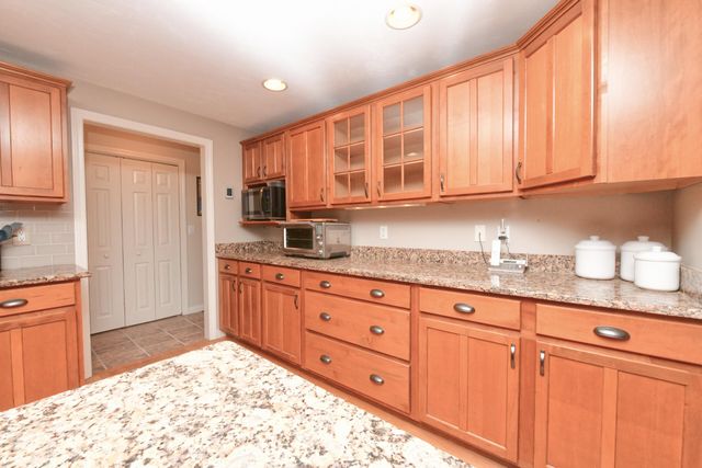 5 Luigi Avenue, Sagamore Beach, MA 02562