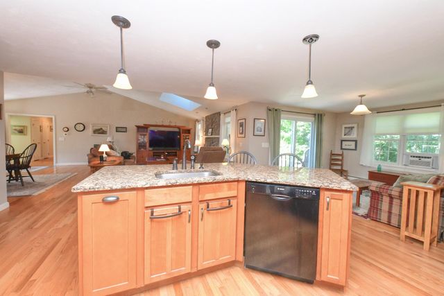 5 Luigi Avenue, Sagamore Beach, MA 02562
