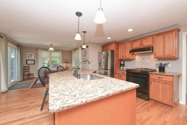 5 Luigi Avenue, Sagamore Beach, MA 02562
