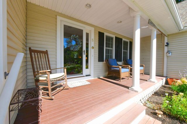 5 Luigi Avenue, Sagamore Beach, MA 02562