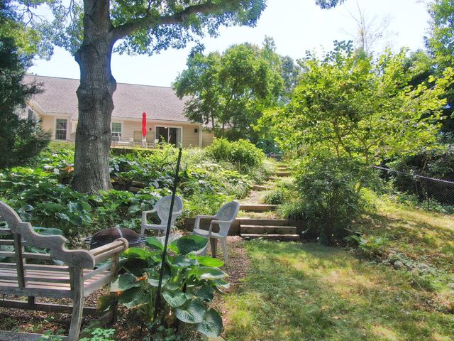 5 Luigi Avenue, Sagamore Beach, MA 02562