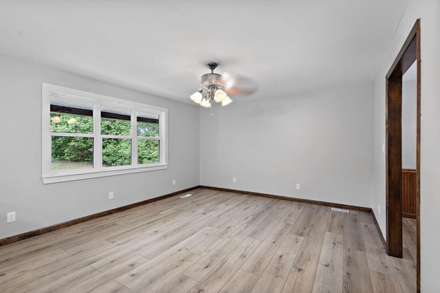 711 Omega Drive, Whitwell, TN 37397