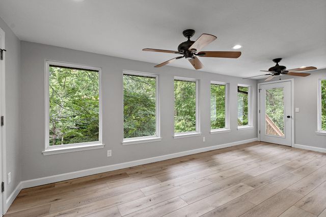 711 Omega Drive, Whitwell, TN 37397