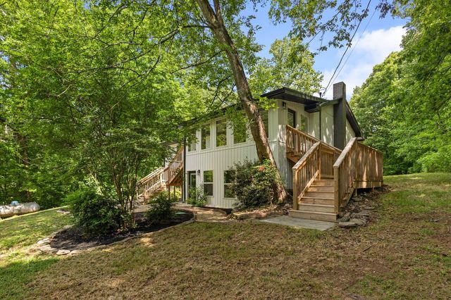 711 Omega Drive, Whitwell, TN 37397