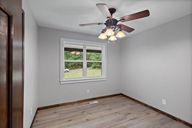 711 Omega Drive, Whitwell, TN 37397