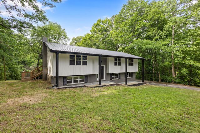 711 Omega Drive, Whitwell, TN 37397